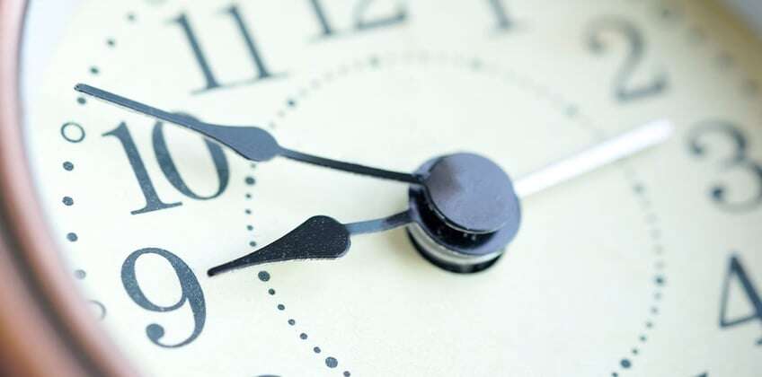 Manage time zone differences: customer service outsourcing